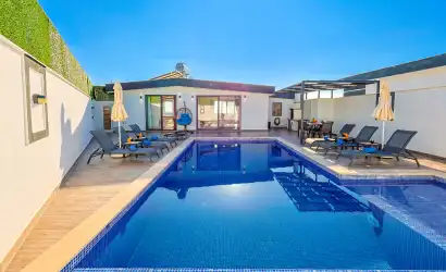 Villa Sidelya Duo Kalkan Çavdır mevkiinde yer alan muhafazakar villamız.