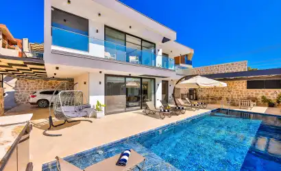 Villa Çidelya | Kalkan Merkez Korunaklı Havuzlu Villa