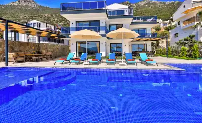 Villa July Kalkan Kızıltaş mevkiinde yer alan 5+1 Deniz manzaralı villamız.