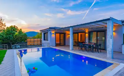 Villa Sidera Fethiye Kayaköy mevkiinde yer alan Balayı çiftleri ve muhazafakar aileler için uygun villamız