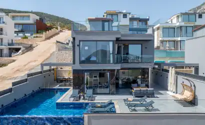 Villa Cihan Kalkan Ortaalan mevkiinde yer alan 4+1 deniz manzaralı villamız.