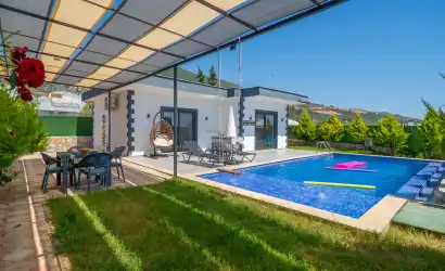 Villa iron 2