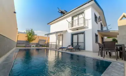 Villa Duman, Muğla’nın Fethiye ilçesine bağlı Karaçulha Mevkii’nde yer alan villamız.