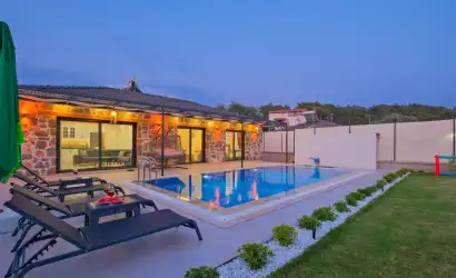 Villa Yıldız Fethiye Kargı Mevkiinde Yer Alan Muhafazakar 2+1 Villamız
