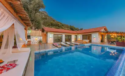 Villa Luvia Kalkan Akbel mevkiinde yer alan 2+1 balayı villamız.
