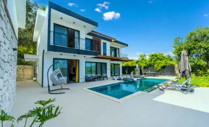 Villa Bulut 4 –Kaş Pınarbaşı’nda Jakuzili, Saunalı, Korunaklı Lüks Villa |Tatilimiz Villada 