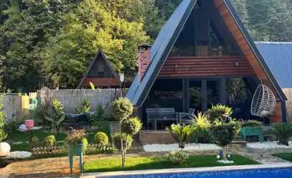 Bungalov Sevgi Sapanca – 2+1 Havuz Isıtmalı Tatilimiz Villada