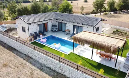 Villa Tomrella – Kaş Kiralık Villa & Jakuzili Kiralık Villa | Tatilimiz Villada