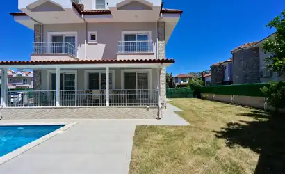 Villa Pera Mera Ortaca Dalyan mevkiinde yer alan kalabalık aileye uygun villamız.