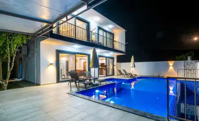 Villa Filiz Kalkan İkizce mevkisinde çocuk havuzlu korunaklı villamız.