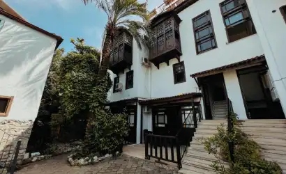 Apart Ay Işığı 8 Fethiye'nin Ölüdeniz - Hisarönü mevkiinde yer alan ortak havuzlu apartımız.