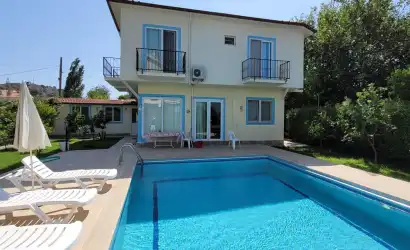 Villa Akman 3 Dalyan Mevkiinde 6+1 Villa