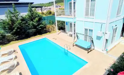 Villa Ferhat İstanbul da Şile mevkiinde yer alan 3+1 doğa içerisinde yer alan villamız.