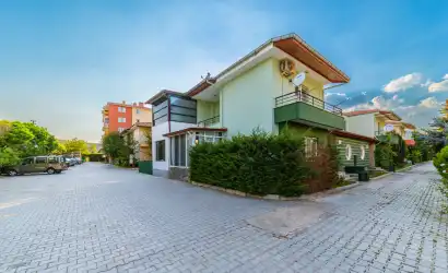 Jakuzili Termal Dubleks Villa