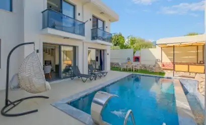 Villa Aslan 1 Fethiye Eldirek mevkiinde yer alan muhafazakar 4 kişilik kapasiteli villamız